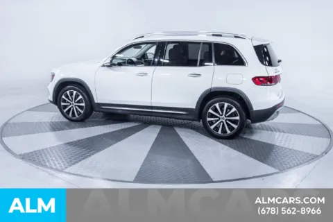 More photos of 2022 Mercedes-Benz GLB 250 at ALM Kia South, GA