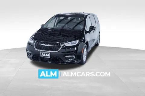 Black 2024 Chrysler Pacifica Touring L for sale in Union City, GA
