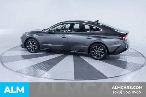 More photos of 2025 Hyundai Sonata SEL at ALM Kia South, GA