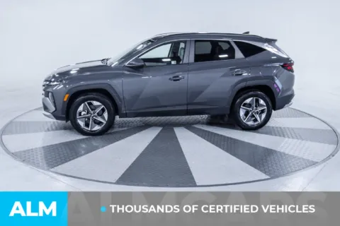 More photos of 2025 Hyundai Tucson SEL at ALM Kia South, GA