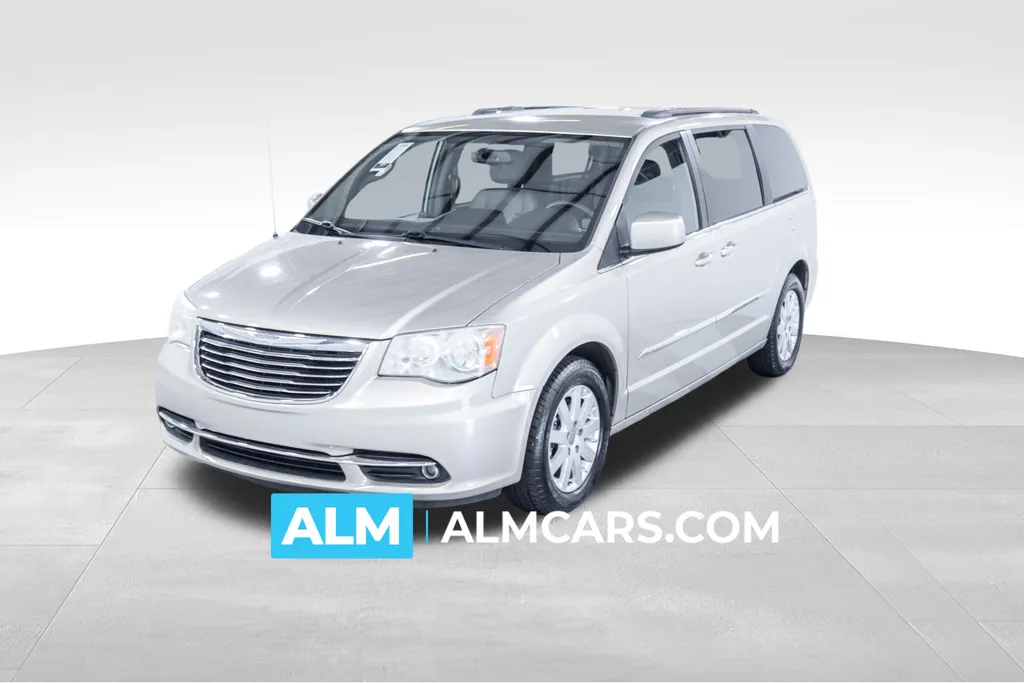 Used 2014 Chrysler Town Country Touring for sale in Union City