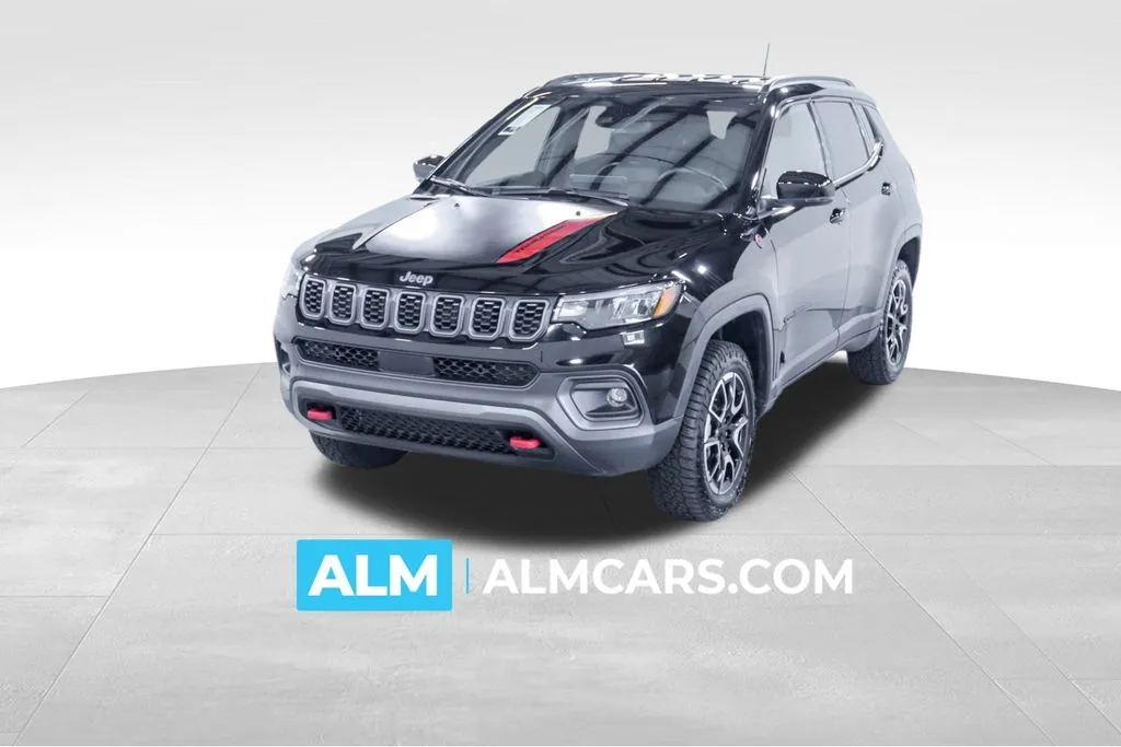 2024 Jeep Compass Trailhawk's photo