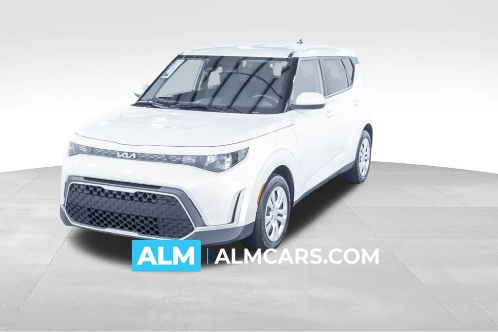 White 2024 Kia Soul LX for sale in Union City, GA