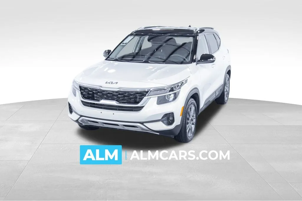 White 2023 Kia Seltos S for sale in Union City, GA