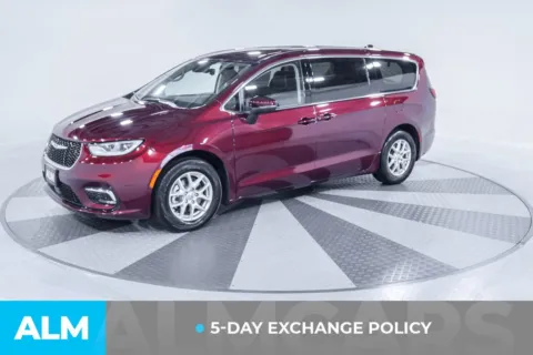 Another view of 2023 Chrysler Pacifica Touring L for sale in Union City, GA at ALM Kia South