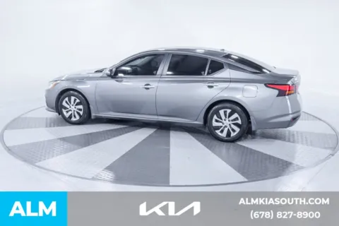 More photos of 2020 Nissan Altima 2.5 S at ALM Kia South, GA