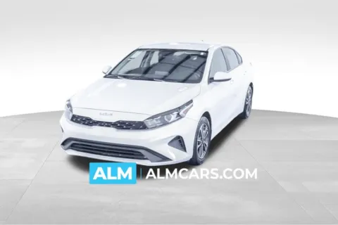 White 2024 Kia Forte LXS for sale in Union City, GA