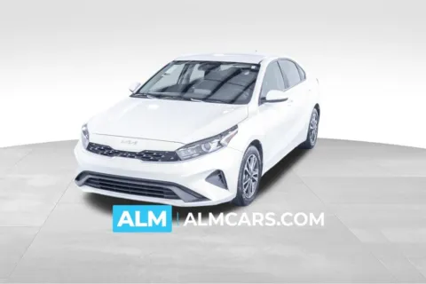 White 2024 Kia Forte LXS for sale in Union City, GA
