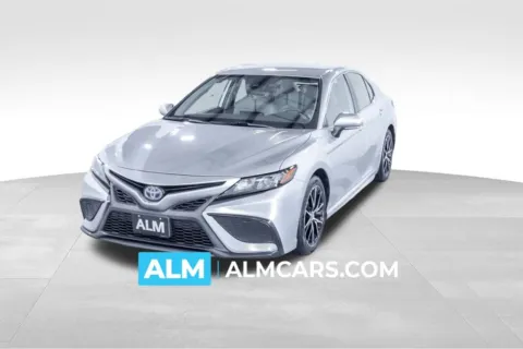 Silver 2022 Toyota Camry Hybrid SE for sale in Union City, GA