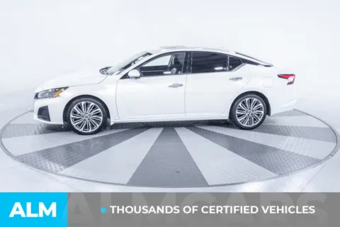 More photos of 2023 Nissan Altima 2.5 SL at ALM Kia South, GA