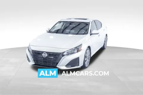 White 2023 Nissan Altima 2.5 SL for sale in Union City, GA