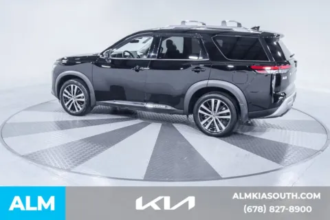 More photos of 2023 Nissan Pathfinder Platinum at ALM Kia South, GA