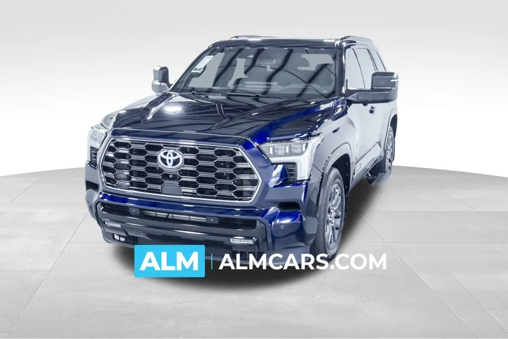 2023 Toyota Sequoia Platinum's photo