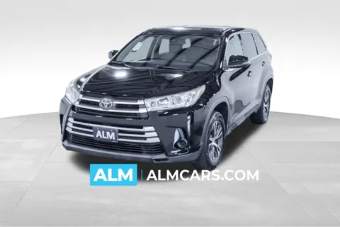 Black 2018 Toyota Highlander LE for sale in Union City, GA