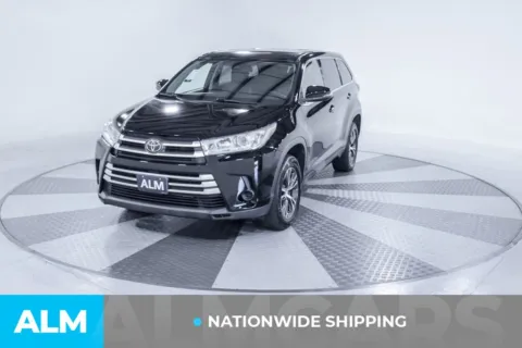 Photos of 2018 Toyota Highlander LE for sale in Union City, GA at ALM Kia South