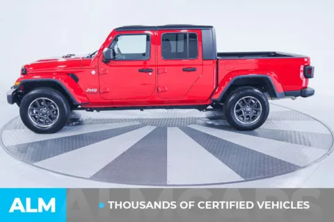 More photos of 2023 Jeep Gladiator Overland at ALM Kia South, GA