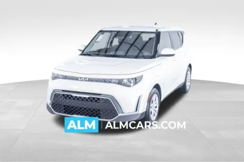 White 2024 Kia Soul LX for sale in Union City, GA