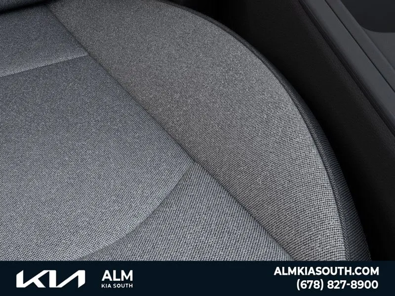 2025 Kia K4 LXS - Photo 24