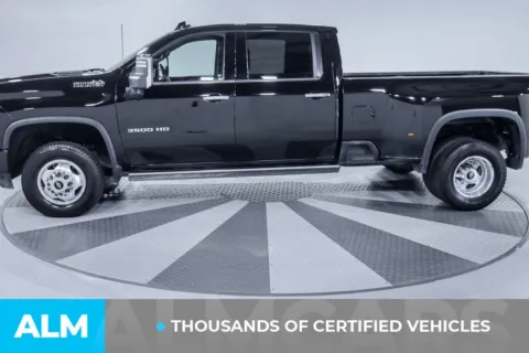 More photos of 2023 Chevrolet Silverado 3500HD High Country at ALM Kia South, GA