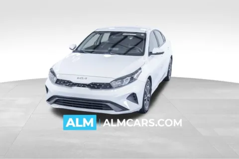 White 2024 Kia Forte LXS for sale in Union City, GA