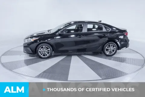 More photos of 2023 Kia Forte LXS at ALM Kia South, GA