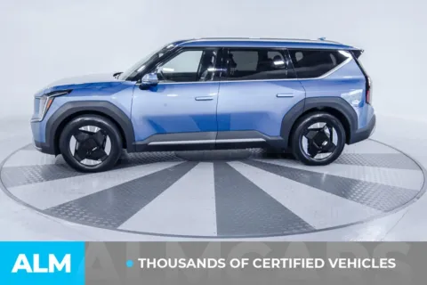 More photos of 2024 Kia EV9 Wind at ALM Kia South, GA