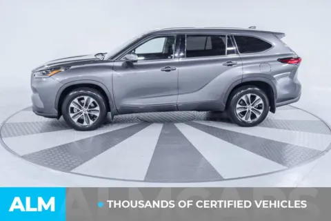 More photos of 2021 Toyota Highlander XLE at ALM Kia South, GA