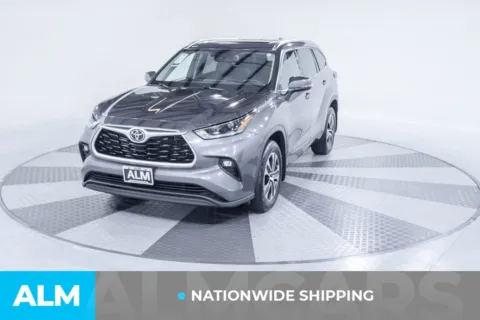 Photos of 2021 Toyota Highlander XLE for sale in Union City, GA at ALM Kia South