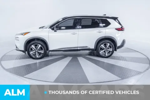 More photos of 2021 Nissan Rogue Platinum at ALM Kia South, GA