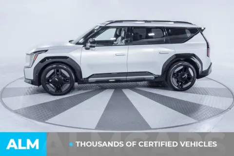 More photos of 2024 Kia EV9 GT-Line at ALM Kia South, GA