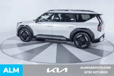 More photos of 2024 Kia EV9 GT-Line at ALM Kia South, GA
