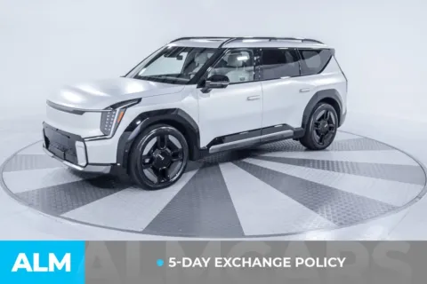 More photos of 2024 Kia EV9 GT-Line at ALM Kia South, GA