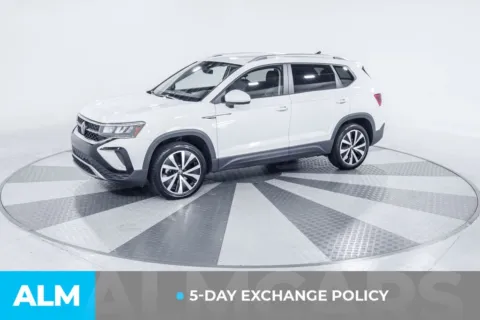 Another view of 2024 Volkswagen Taos 1.5T SE for sale in Union City, GA at ALM Kia South