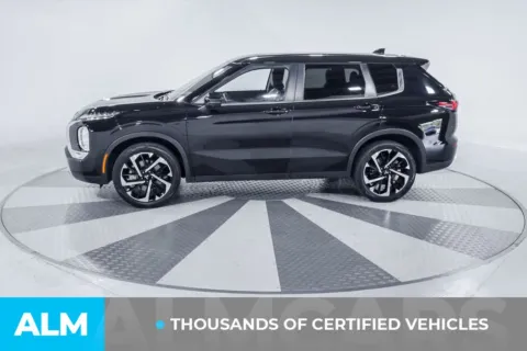 More photos of 2024 Mitsubishi Outlander SE at ALM Kia South, GA