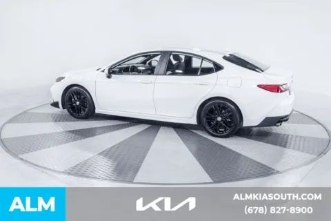 More photos of 2025 Toyota Camry SE at ALM Kia South, GA