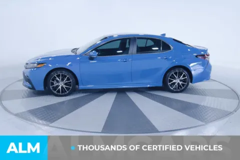 More photos of 2024 Toyota Camry SE at ALM Kia South, GA
