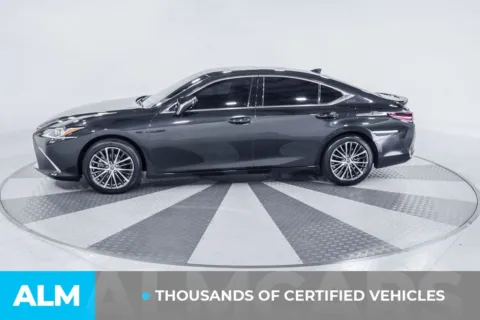 More photos of 2024 Lexus ES 300h at ALM Kia South, GA