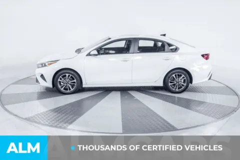 More photos of 2024 Kia Forte LXS at ALM Kia South, GA
