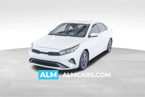 White 2024 Kia Forte LXS for sale in Union City, GA
