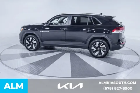 More photos of 2025 Volkswagen Atlas Cross Sport 2.0T SE w/Technology at ALM Kia South, GA