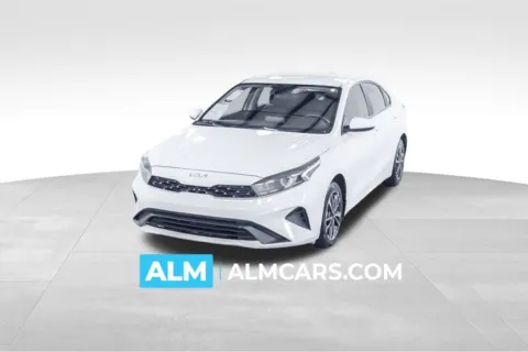 White 2024 Kia Forte LXS for sale in Union City, GA
