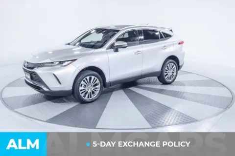Another view of 2022 Toyota Venza XLE for sale in Union City, GA at ALM Kia South