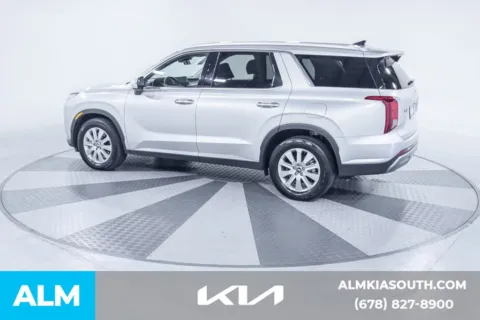 More photos of 2025 Hyundai Palisade SEL at ALM Kia South, GA
