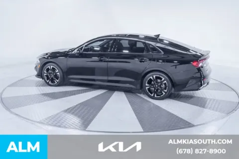 More photos of 2022 Kia K5 GT-Line at ALM Kia South, GA