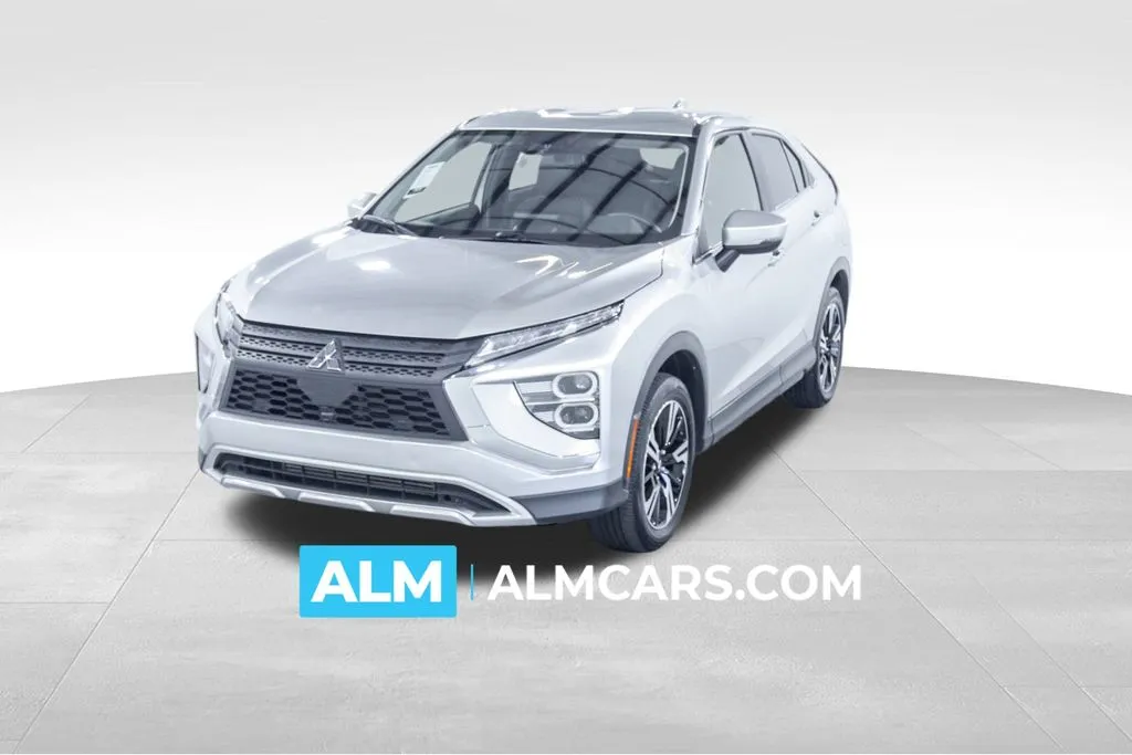 2024 Mitsubishi Eclipse Cross SE's photo