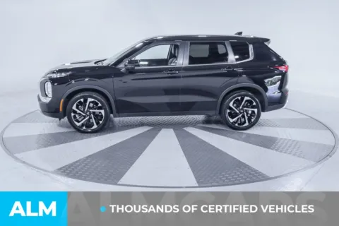 More photos of 2024 Mitsubishi Outlander SE at ALM Kia South, GA