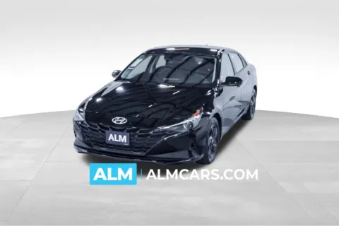 Black 2022 Hyundai Elantra SEL for sale in Union City, GA