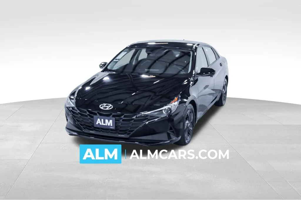 Black 2022 Hyundai Elantra SEL for sale in Union City, GA
