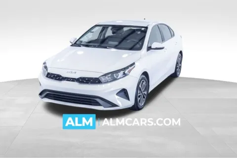 White 2024 Kia Forte LXS for sale in Union City, GA