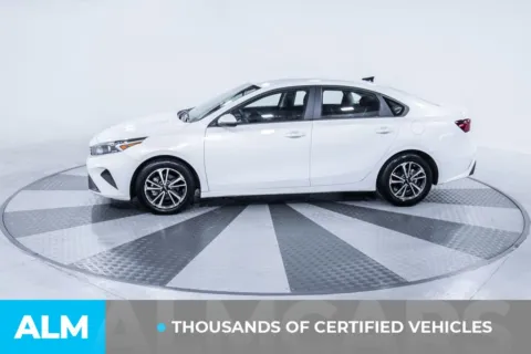 More photos of 2024 Kia Forte LXS at ALM Kia South, GA